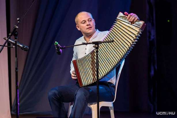 В Ливнах представили нового директора детской музыкальной школы