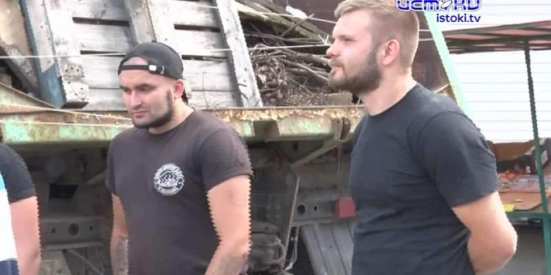 Появились подробности нападения на нашего журналиста. Что записал телефон нашего корреспондента, который выкинули в мусорную машину?