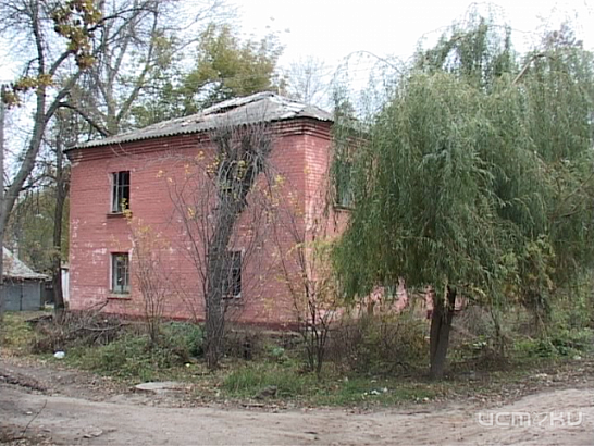 Ветхие дома - упрек чиновникам в их бесхозяйственности 