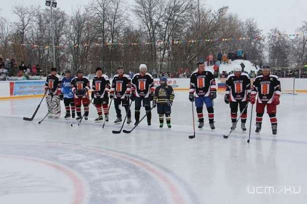 В поселке Долгое Орловской области открыт новый хоккейный корт