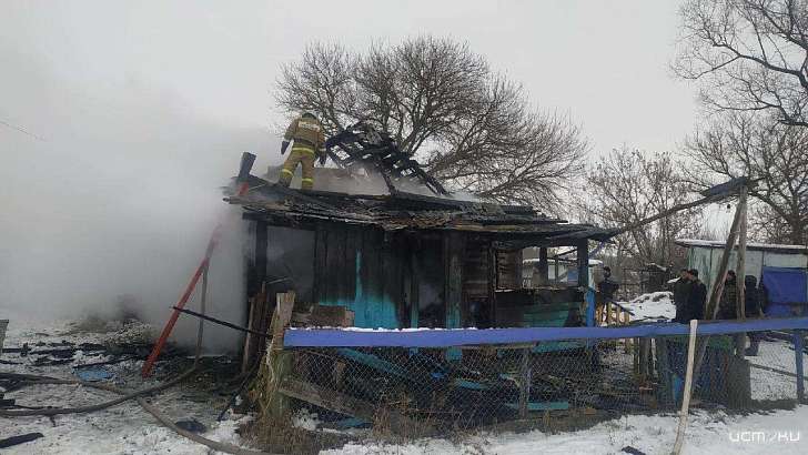 83-летняя жительница Орловщины попала в больницу, едва не погибнув в доме