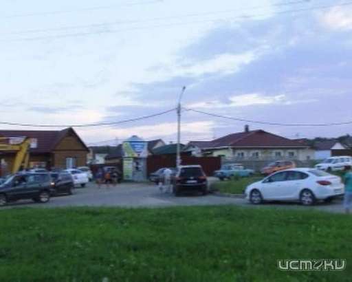 Жители коттеджных поселков Субурбия и Новообразцово уже не первый год судятся с владельцами земли