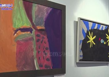 Орловчан приглашают на выставку „ТРИединство“. Открылась она в Орловском музее изобразительных искусств