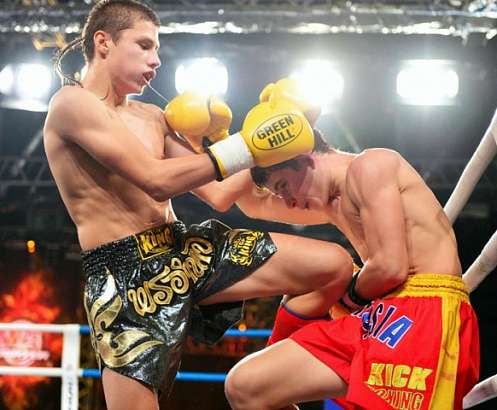 Орловский кикбоксер на турнире в Братиславе смог одолеть австралийского спортсмена