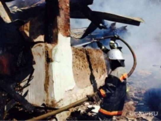 В Болхове горел жилой дом