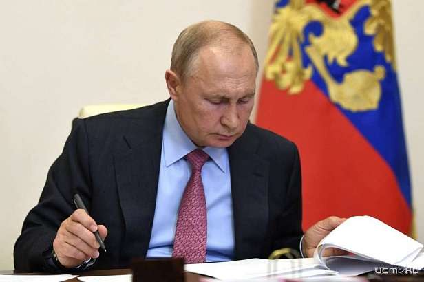 Путин наградил орловских врачей Путин наградил орловских врачей
