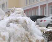 Опубликовали график очистки дворов от снега в Орле, а очередная упавшая наледь нанесла ущерб. Новости за 90 секунд