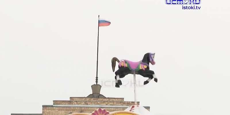 В Орле подсчитали, сколько людей прокатилось на новогодней карусели, а гостиницы снова попытаются продать