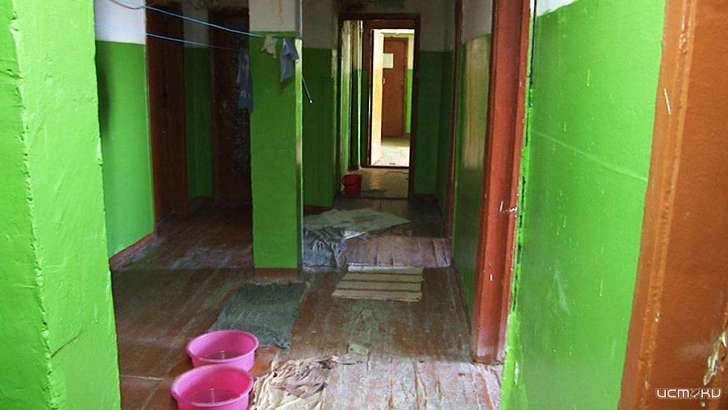 После крика о помощи в соцсетях в общежитии ОГИКа активизировались работы на крыше