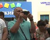 «Зарядка с чемпионом»: орловчане побоксировали с Владиславом Туйновым