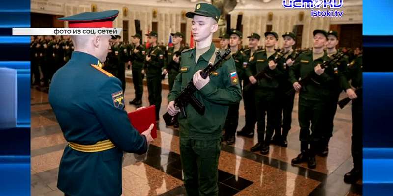 Открытый Клычков максимум ограничил часы личного приёма граждан, из-за сильного дождя в многоэтажках Орла произошёл потоп, а в городе появилось классн...