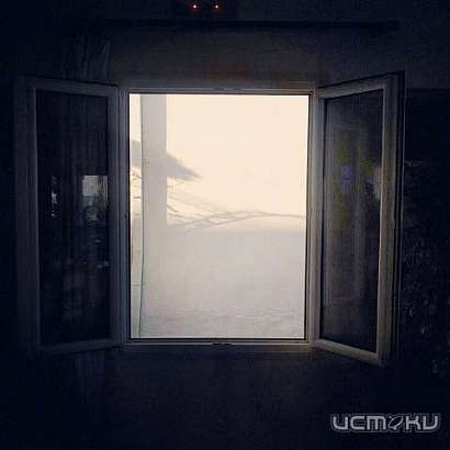 Ливенец выбросился из окна и остался жив