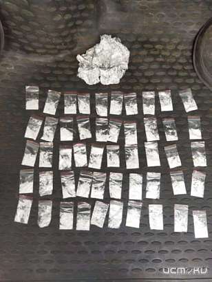 В Орле полицейские пресекли сбыт крупной партии синтетических наркотиков