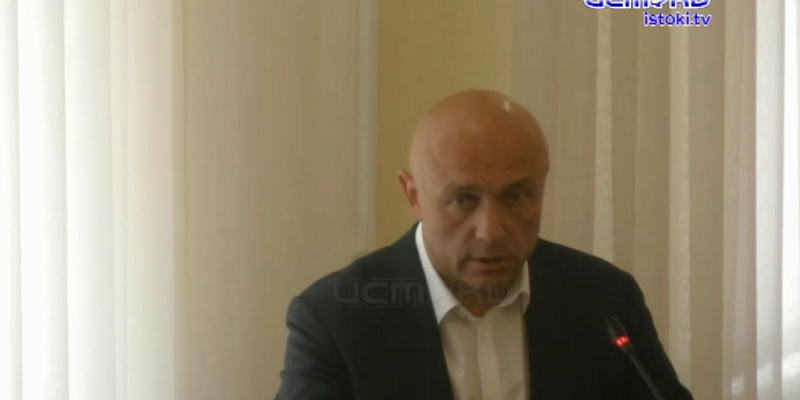 Мэр не принимает меры!