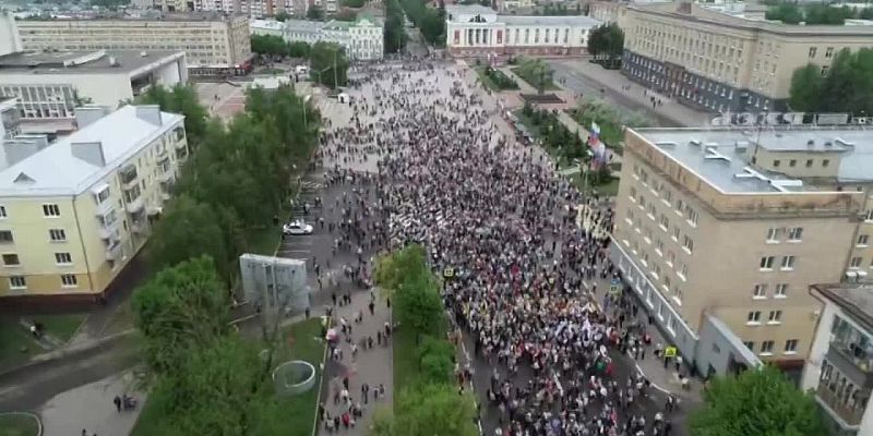 «Бессмертный полк» в Орле показали с высоты птичьего полета