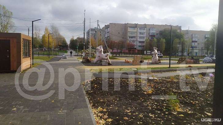 Самые большие в мире плешковские игрушки установили в Ливнах