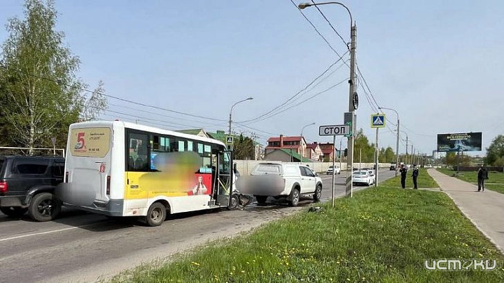 В Орле несовершеннолетняя девочка пострадала в ДТП с маршруткой В Орле несовершеннолетняя девочка пострадала в ДТП с маршруткой