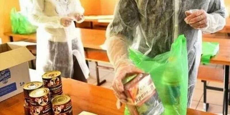 Стало известно, когда орловские школьники получат сухпайки