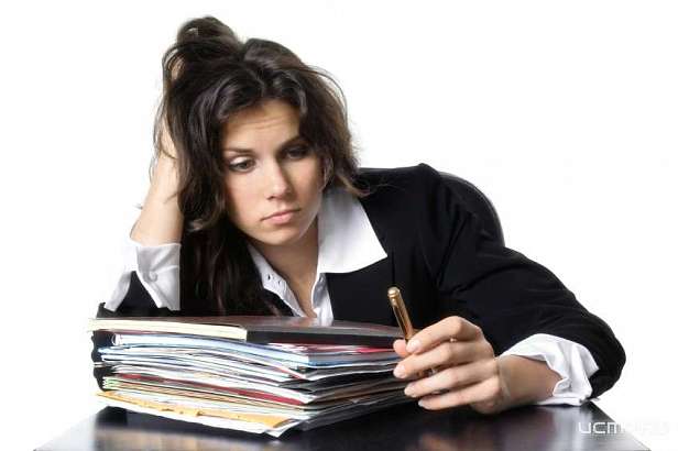 Орловских учителей просят анонимно жаловаться на низкую зарплату 