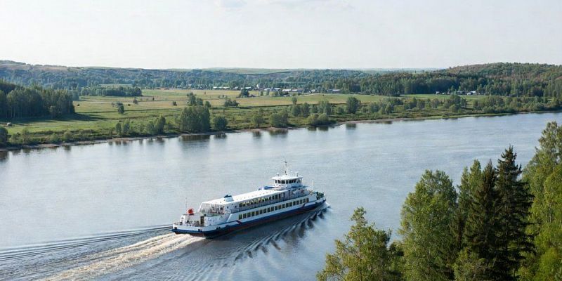 Водоизмещающие суда открывают возможности для комфортного плавания по рекам и озерам России