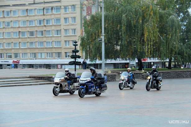 Орловские байкеры вновь проехали «По местам боевой славы Орловщины»