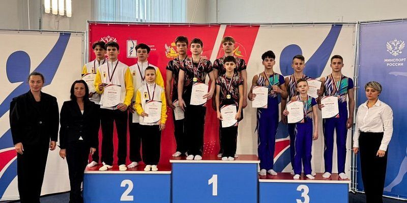 Орловские акробаты привезли 21 медаль из Воронежа