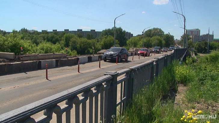 Мэрии Орла рекомендовали попрощаться с фирмой, ремонтирующей мост Дружбы 