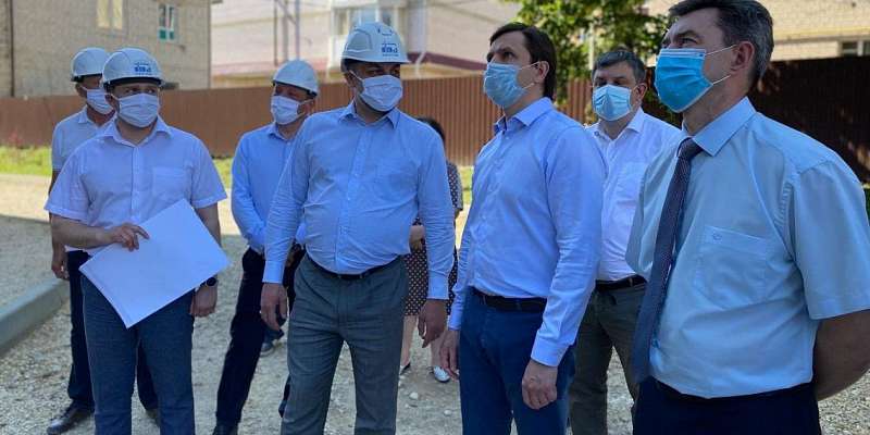 «Клычков уедет, а свиньи останутся»: Рыбаков предсказал будущее Орловщины 