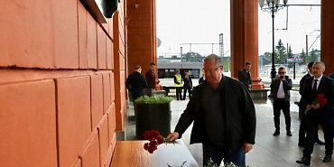 Пётр Столыпин  Бюст На открытие бюста Столыпину в Орел приехал Сергей Степашин