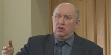 "Вечером деньги-утром стулья" (с), "Мы знаем, кто на каких машинах ездит"