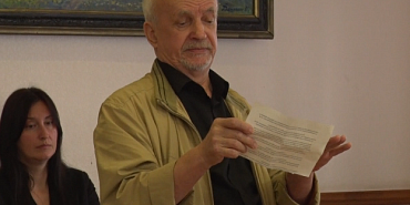 "Такое сложное название сделано для того, чтобы подрядчики не заявлялись". 