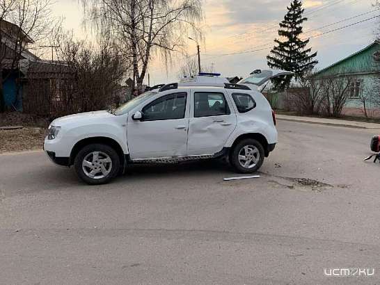  На Орловщине 17-летний мотоциклист попал под колеса внедорожника 