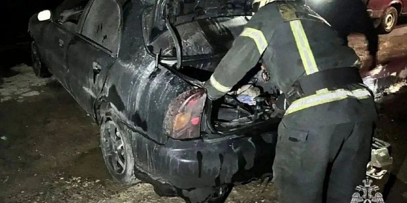 Ночь в «Каскаде»: в орловском гаражном кооперативе вспыхнул автомобиль