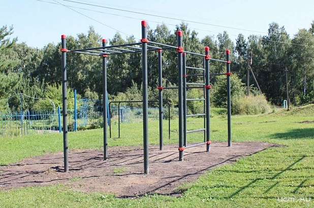 Школьников Хотынецкой средней школы имени С. Г. Поматилова ждёт новое плоскостное спортивное оборудование