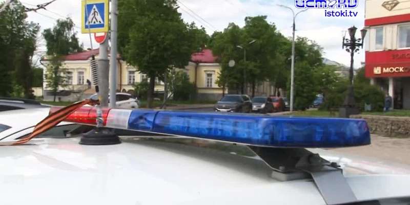 Никто не указ... Орловские сотруники ГИБДД продолжают бороться с любителями незаконной тонировки... Некоторые нарушители открыто говорят растонируюсь,...