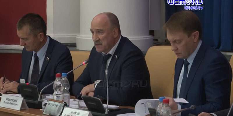 В минувшую пятницу в областном парламенте состоялось заседание орловского областного совета народных депутатов.