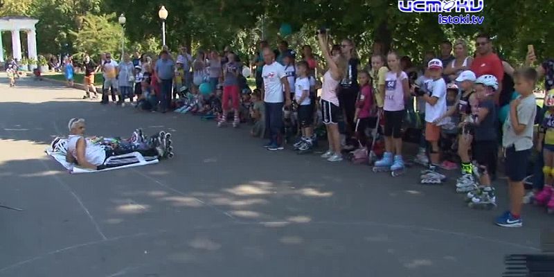 Пикет у стен областной администрации, департамент соцзащиты снова в центре внимания, роллер фестиваль — сегодня в программе «Оперативный эфир»