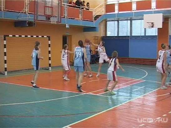 Ливенские баскетболистки увезли главный трофей турнира в Орле 