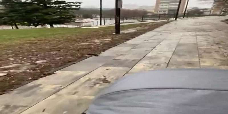 Мамочки с малышами в коляске не могут попасть в Детский парк в Орле