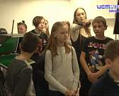 Круто ты попал на ТВ! В медиахолдинге «Истоки» провели экскурсию для детей из реабилитационного центра