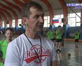 За медали боролись и мальчики, и девочки. В Орле прошло Первенство города по гандболу. Кто вошел в тройку лучших?