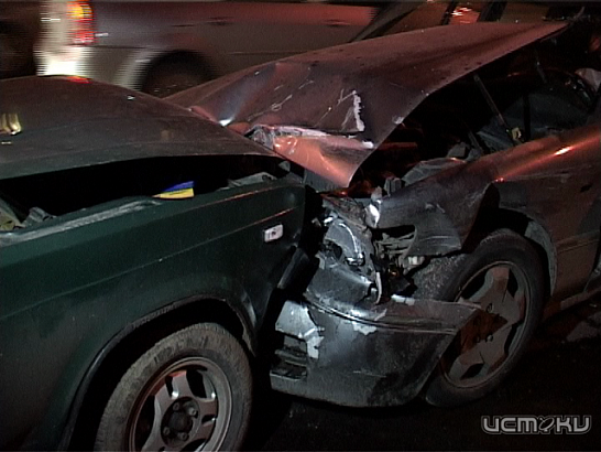 В Орле в двух авариях пострадало 9 автомобилей