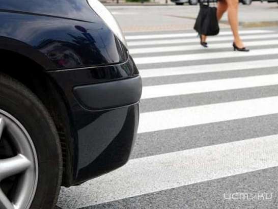 На ул. Васильевской Toyota сбила женщину