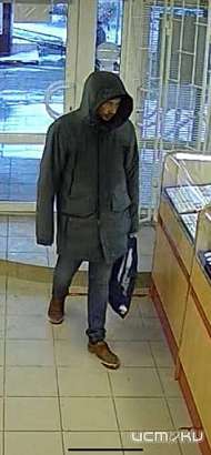 В Орле ищут мужчину, который ограбил ювелирный магазин