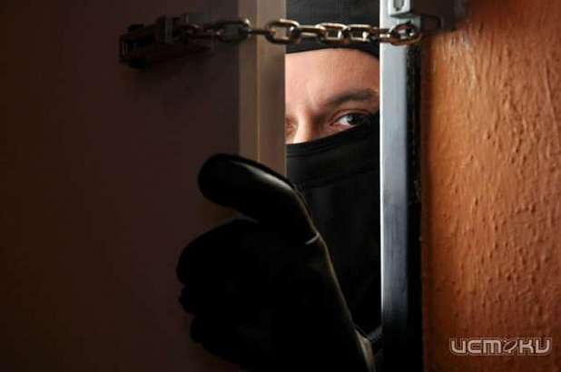 В Орловской области ограбили квартиру