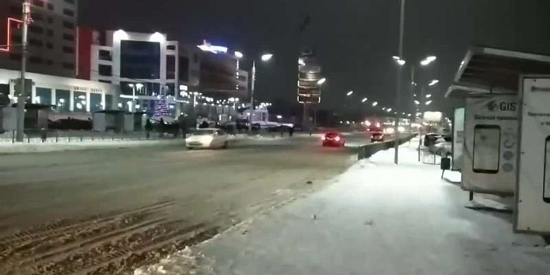 ВИДЕО: орловчанка рассказала об отчаянных попытках уехать вечером с ГРИННа на маршрутке