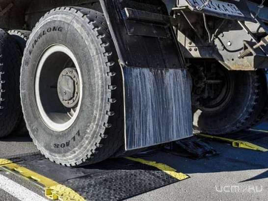 Владельцев транспортных средств с разрешенной массой более 12 тонн освободят от налогов.