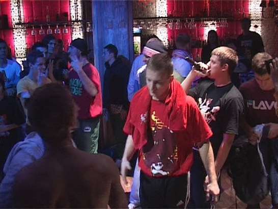 Бой Брейкдансеров