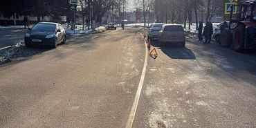 В Орле столкнулись два автомобиля, а пострадал пешеход