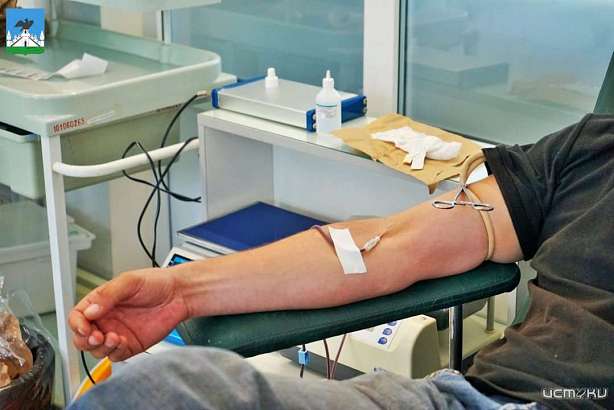 Сотрудники безопасности в Орле сдали кровь